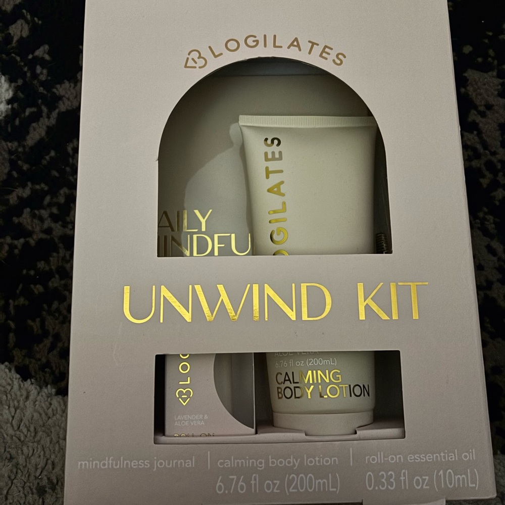 Blogilates unwind kit (no longer carried at Target) - Picture 3 of 5